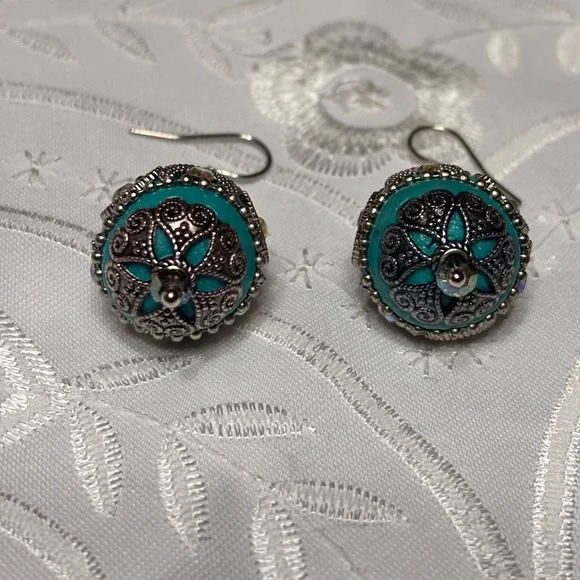 Handmade Indonesia Clay Bubblegum Beaded Earrings accented with metallic hearts - Picture 4 of 6